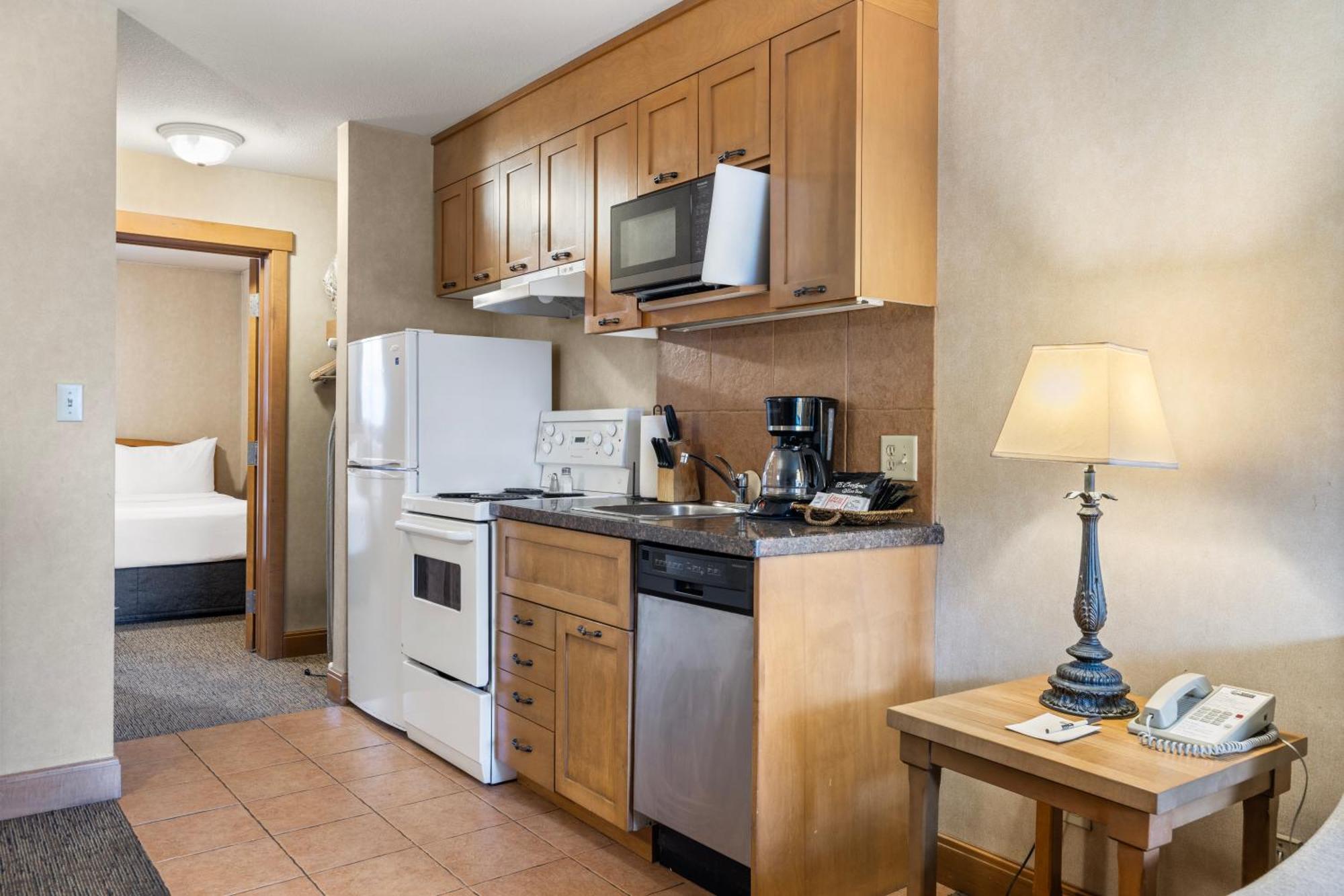 Deluxe One-Bedroom Apartment 2 Queens